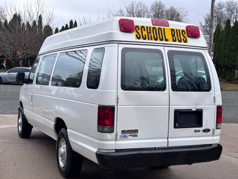 2011 Ford E-Series E-250