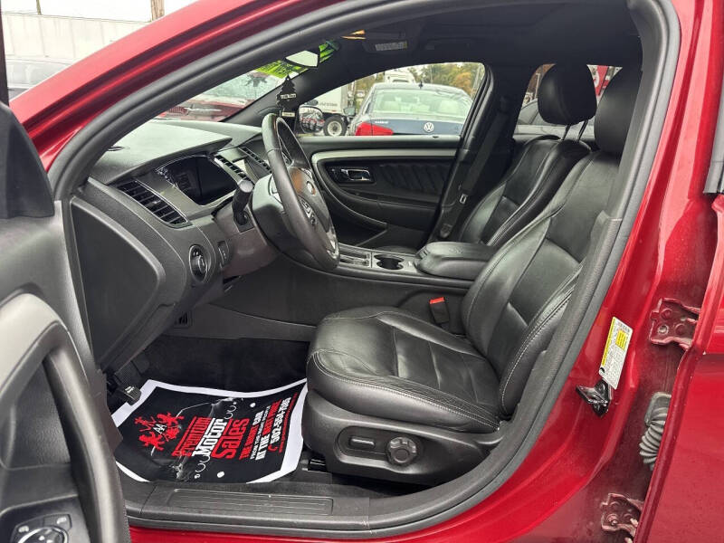 2018 Ford Taurus SEL