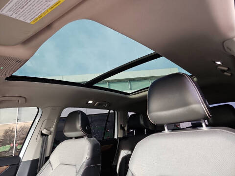 2025 Volkswagen Atlas SE