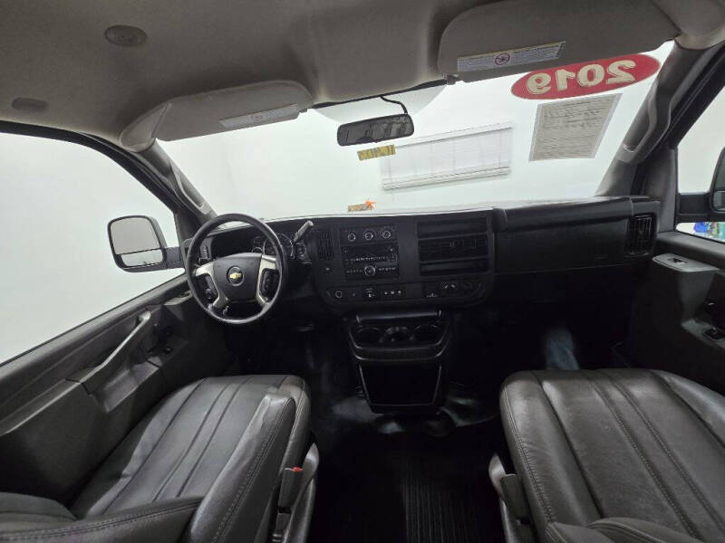 2019 Chevrolet Express 2500
