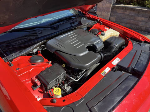 2015 Dodge Challenger SXT Plus