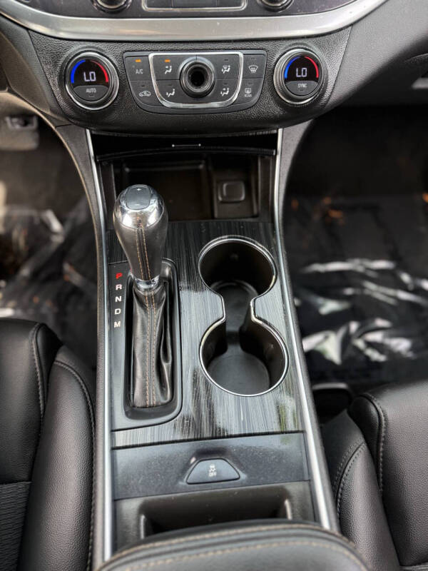 2017 Chevrolet Impala LT