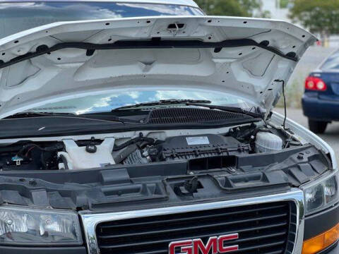 2021 GMC Savana 2500