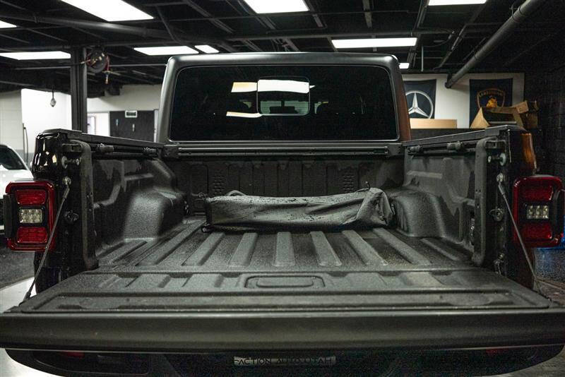 2021 Jeep Gladiator Willys