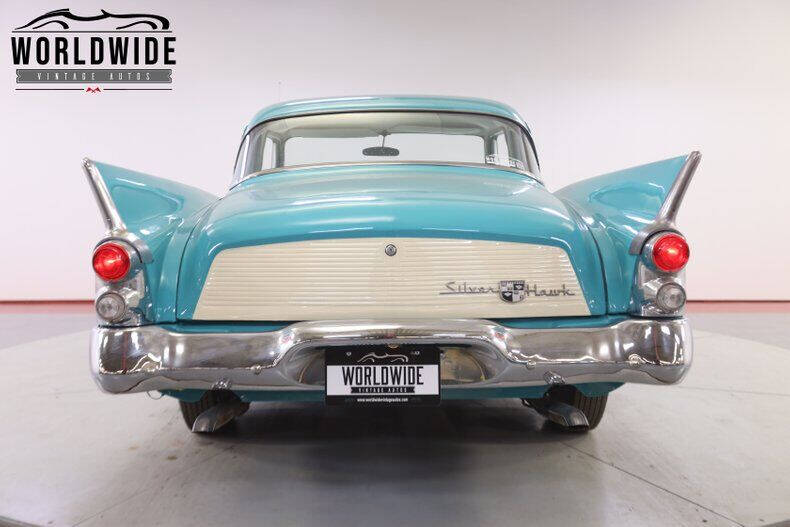 1957 Studebaker Silver Hawk