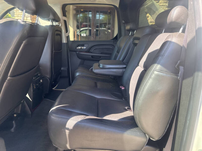 2012 Cadillac Escalade EXT Premium