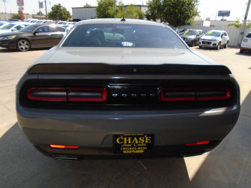 2018 Dodge Challenger SXT Plus