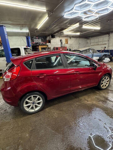 2016 Ford Fiesta SE