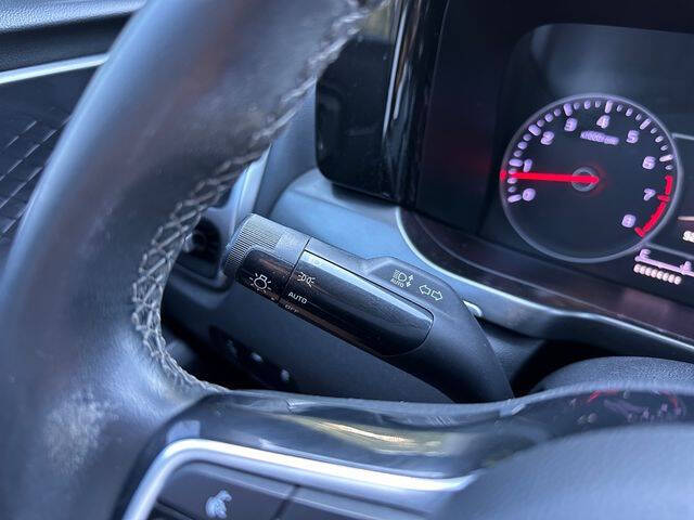 2022 Kia Sorento S