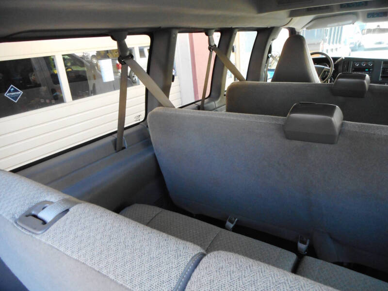 2017 Chevrolet Express LT 3500