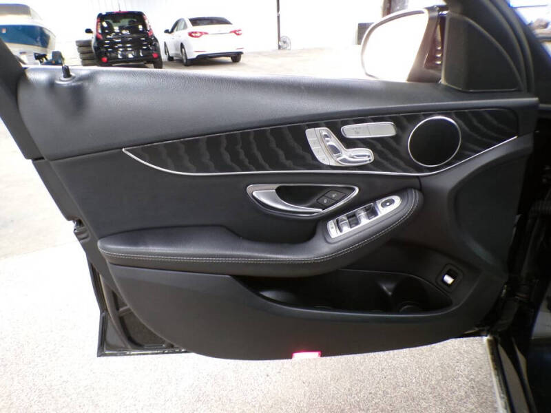 2016 Mercedes-Benz C-Class