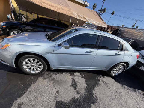 2013 Chrysler 200 Touring
