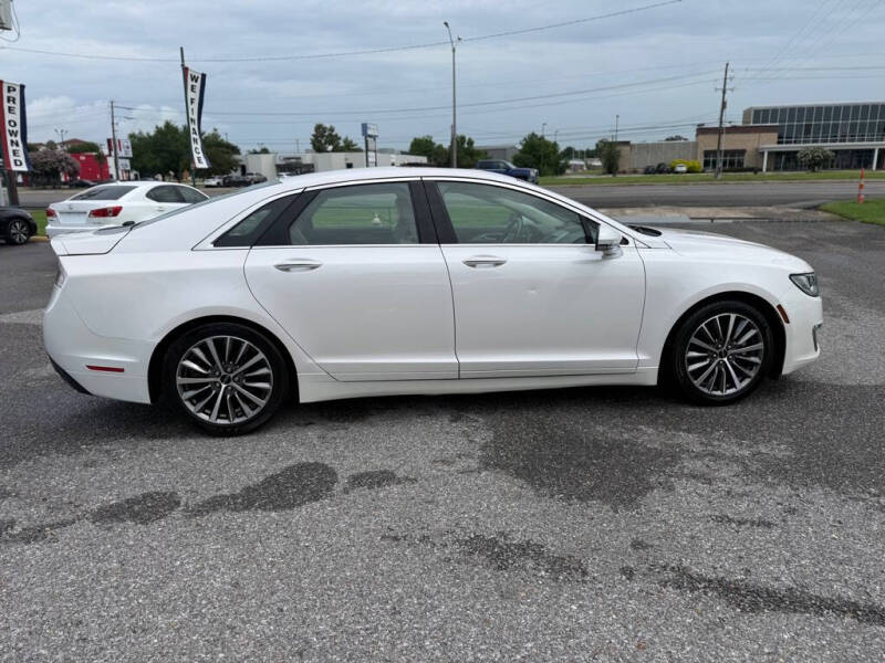 2018 Lincoln MKZ Select