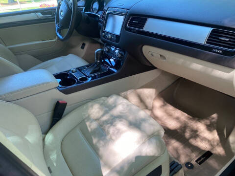 2015 Volkswagen Touareg TDI Lux