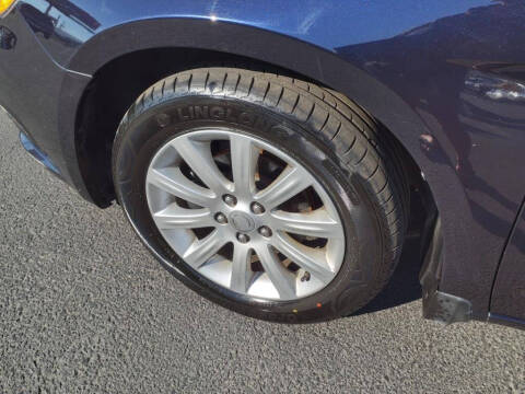 2012 Chrysler 200 Touring