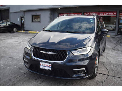 2021 Chrysler Pacifica Touring