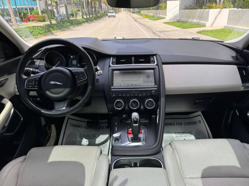 2019 Jaguar E-PACE P250 SE