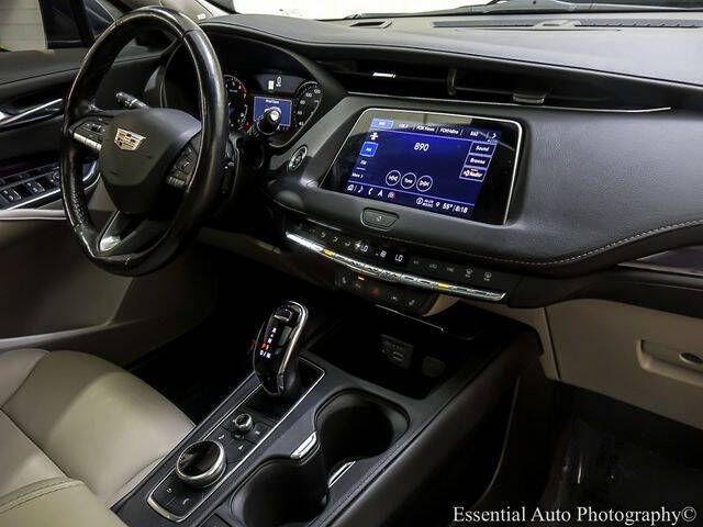 2023 Cadillac XT4 Luxury