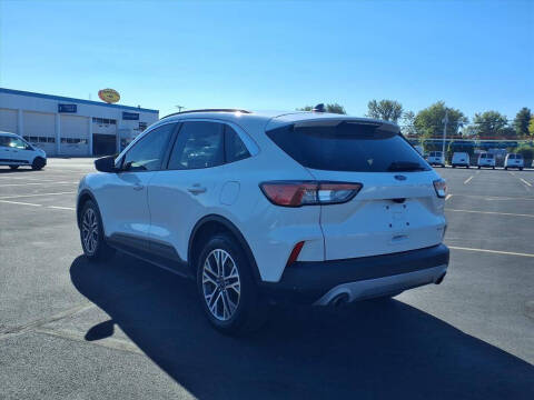 2020 Ford Escape SEL