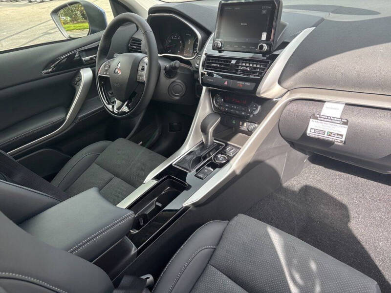 2026 Mitsubishi Eclipse Cross SE