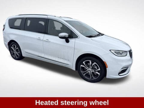 2025 Chrysler Pacifica Pinnacle