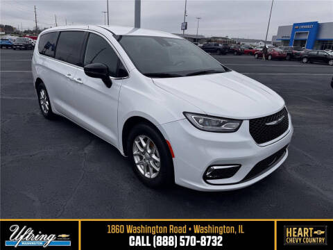 2025 Chrysler Pacifica Select