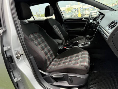 2015 Volkswagen Golf GTI S