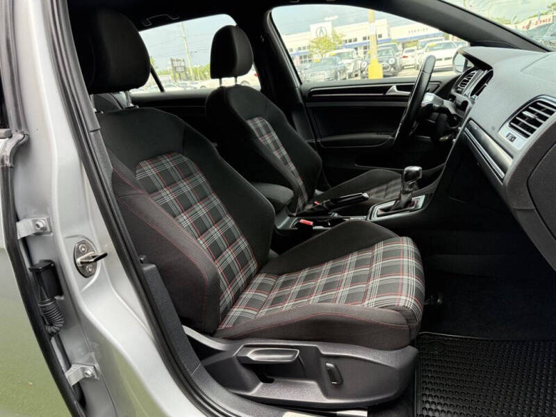 2015 Volkswagen Golf GTI S