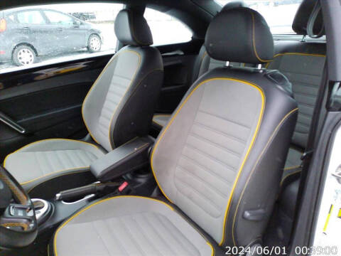 2016 Volkswagen Beetle 1.8T Dune PZEV