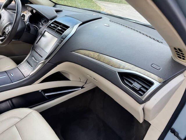 2014 Lincoln MKZ Hybrid