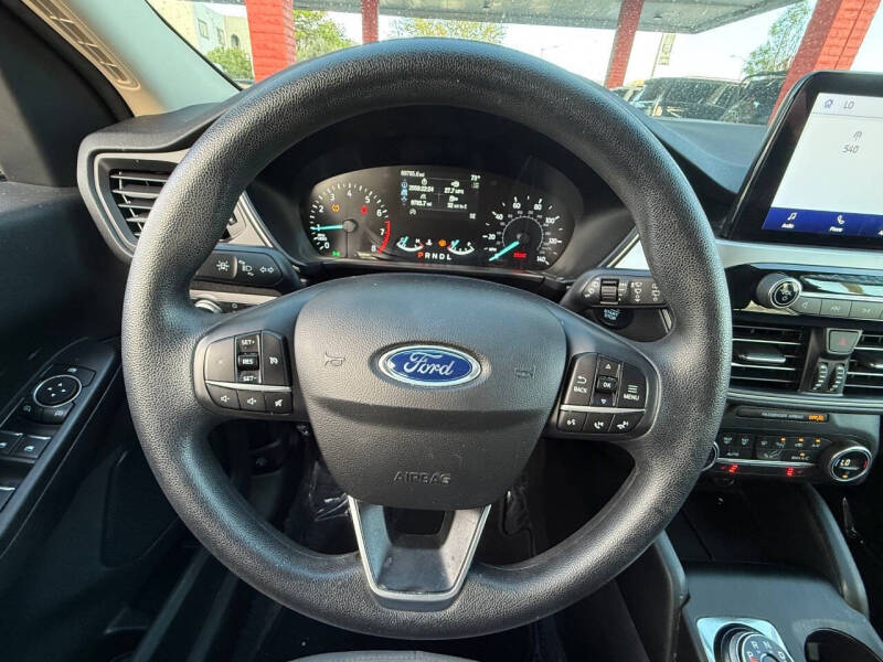 2020 Ford Escape SE