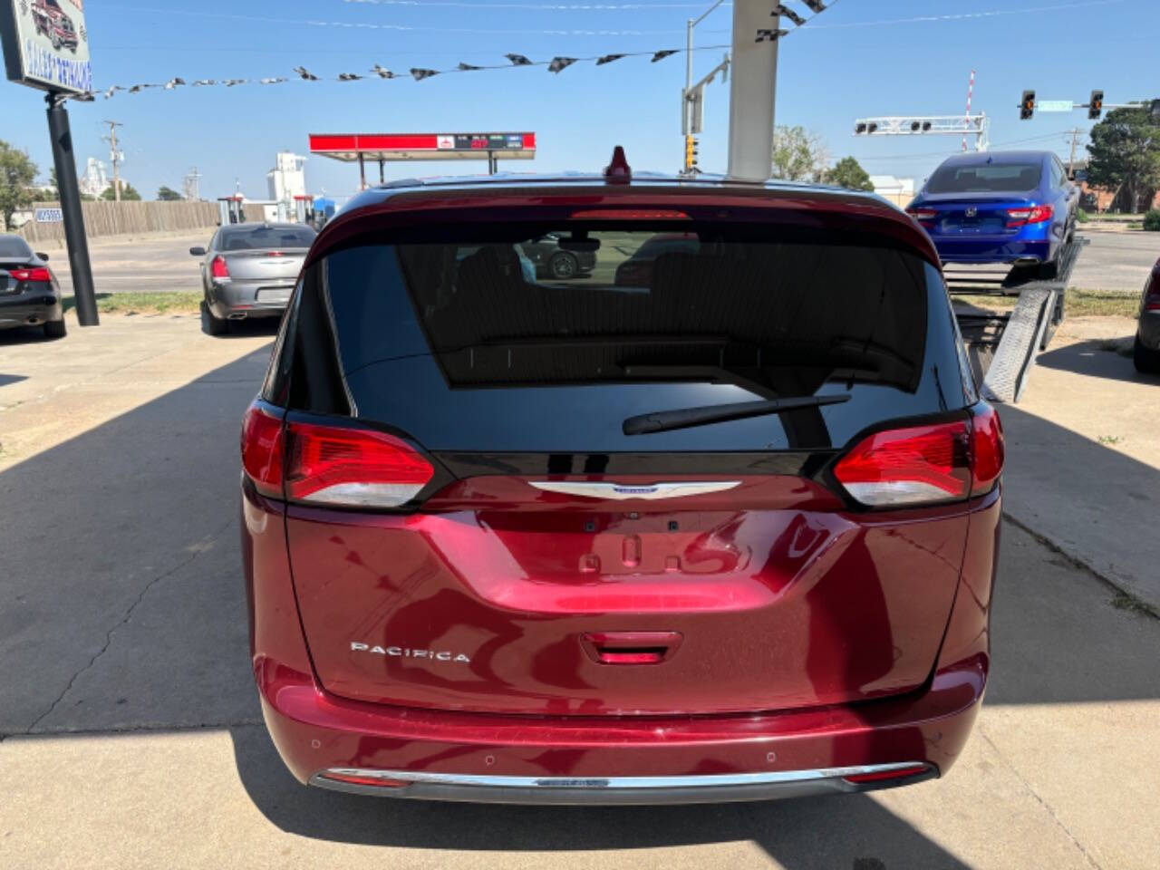 2018 Chrysler Pacifica for sale at Kansas Auto Sales in Ulysses, KS