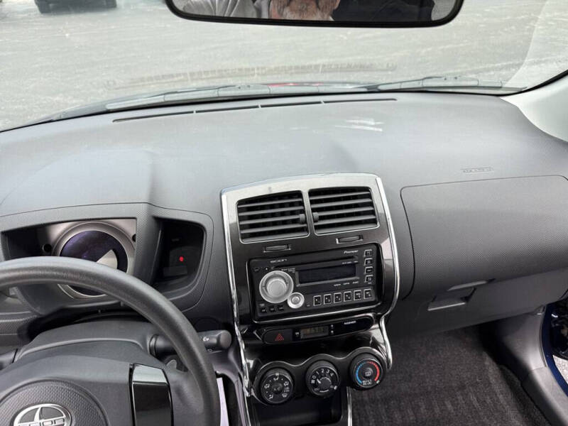 2010 Scion xD