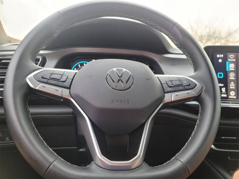 2025 Volkswagen Atlas Cross Sport SE