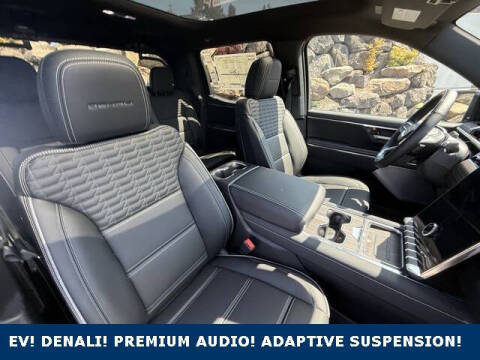 2025 GMC Sierra EV Denali