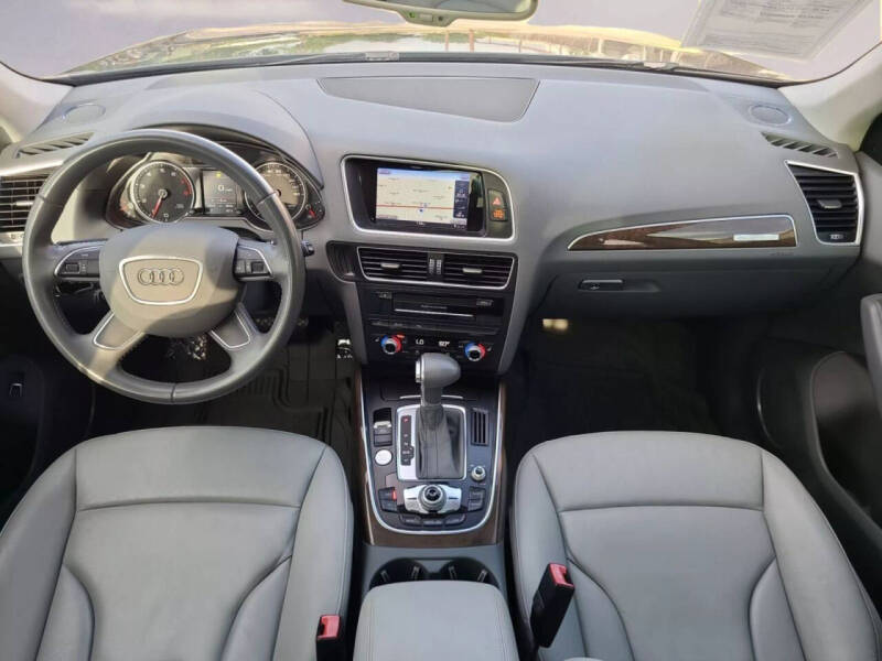 2015 Audi Q5 2.0T quattro Premium Plus