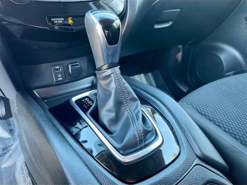 2017 Nissan Rogue Sport S