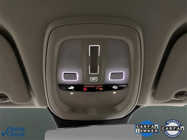 2025 Volvo XC60 B5 Plus Dark Theme