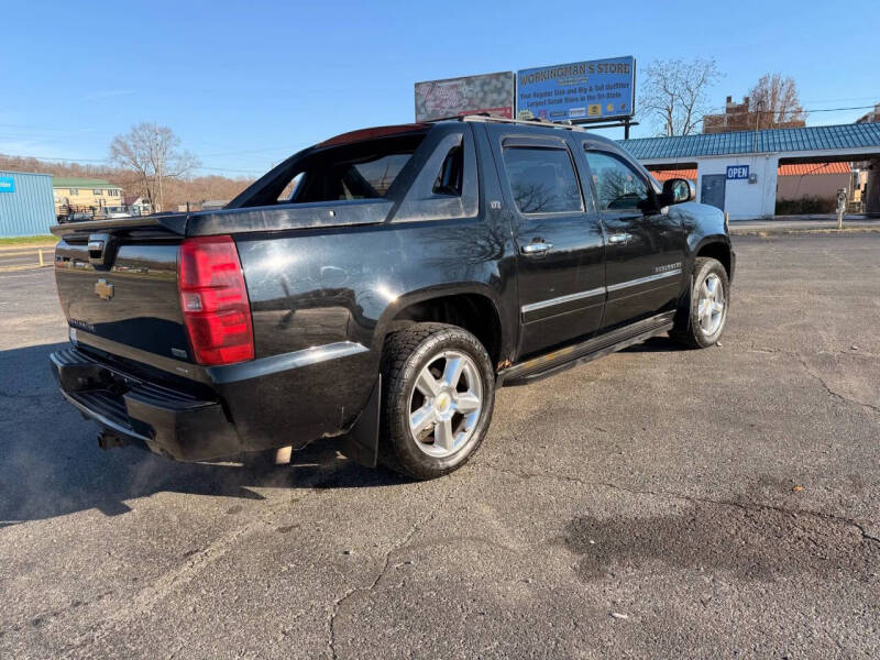 2012 Chevrolet Avalanche LTZ