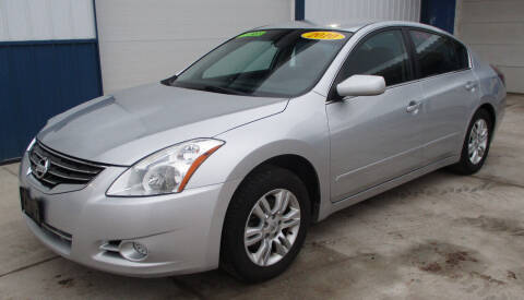 2010 Nissan Altima for sale at LOT OF DEALS, LLC in Oconto Falls WI