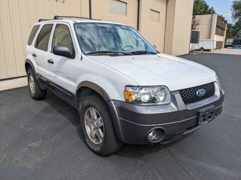2005 Ford Escape for sale at CLASSIC CAR SALES INC. in Chesterfield MO