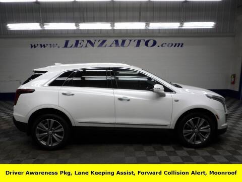 2022 Cadillac XT5 for sale at LENZ TRUCK CENTER in Fond Du Lac WI