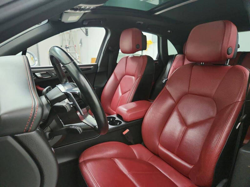 2016 Porsche Macan S