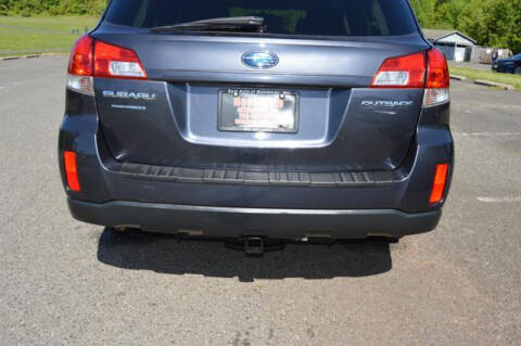 2010 Subaru Outback 2.5i Premium