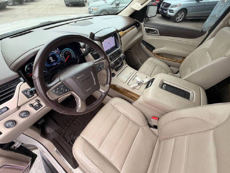 2017 GMC Yukon Denali