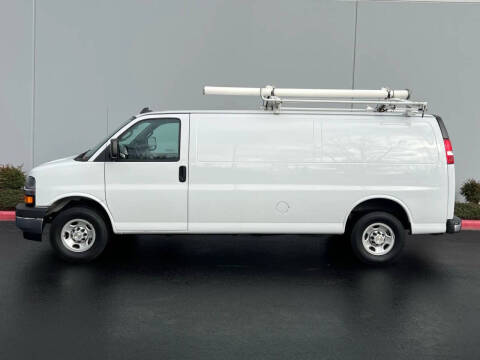 2022 Chevrolet Express 3500