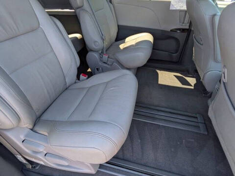 2018 Toyota Sienna XLE Premium 8-Passenger