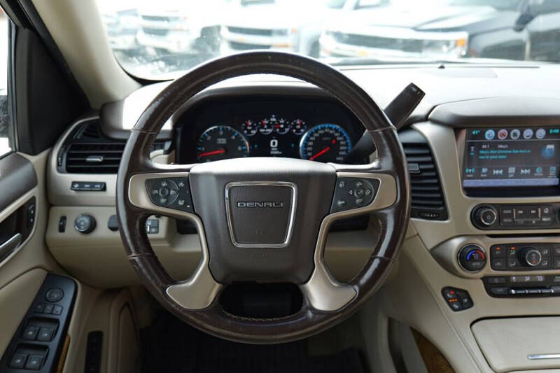 2017 GMC Yukon XL Denali
