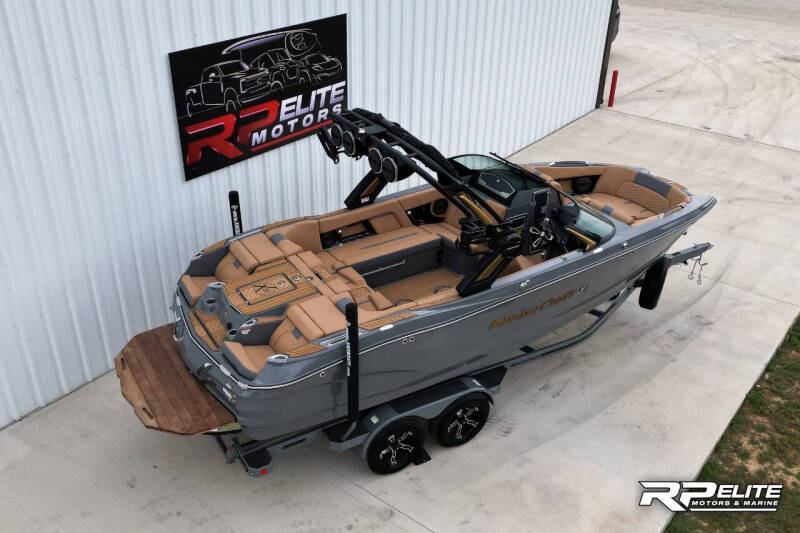 2025 MasterCraft X22