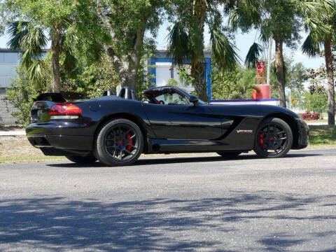 2004 Dodge Viper SRT-10